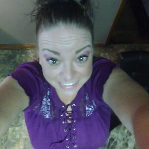 Meet your Posher, Sherry - Picture 4 of 4